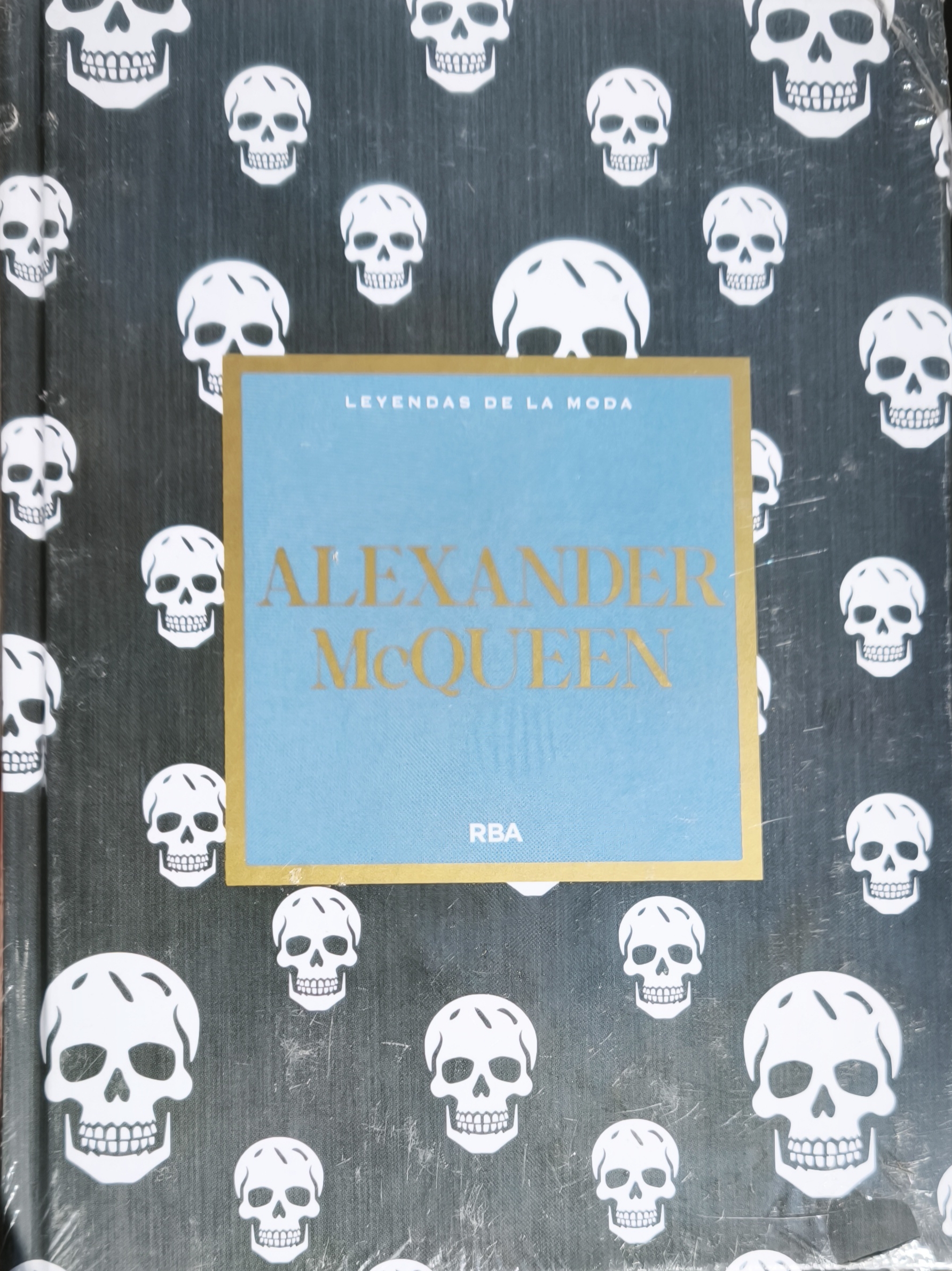 LEYENDAS DE LA MODA ENTREGA 26 ALEXANDER McQUEEN